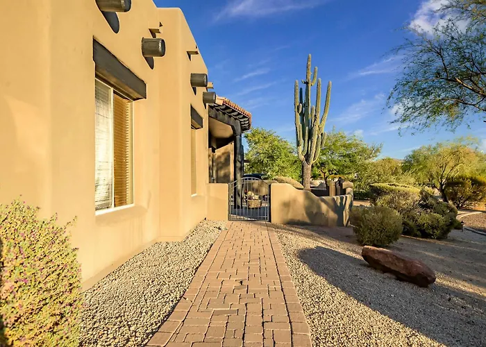 Holiday home 5br Pool Patio Outdoor Tv & In-pool Hoops Scottsdale
