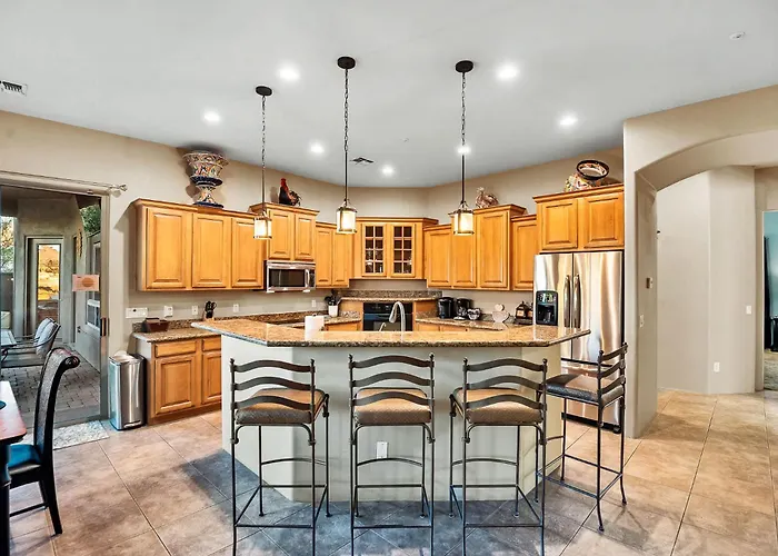 5br Pool Patio Outdoor Tv & In-pool Hoops *