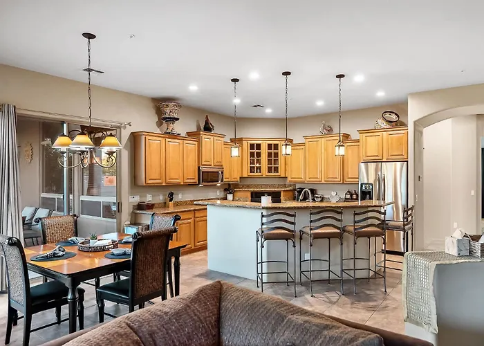 5br Pool Patio Outdoor Tv & In-pool Hoops Holiday home Scottsdale