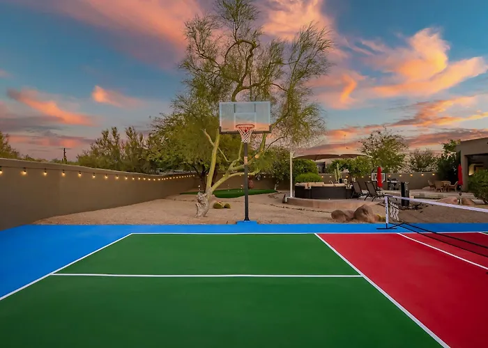 Holiday home 5br Pool Patio Outdoor Tv & In-pool Hoops Scottsdale
