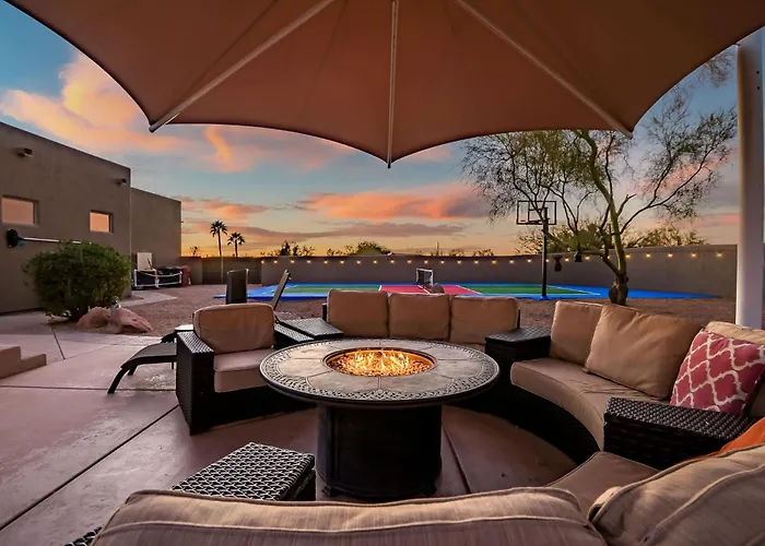 Holiday home 5br Pool Patio Outdoor Tv & In-pool Hoops